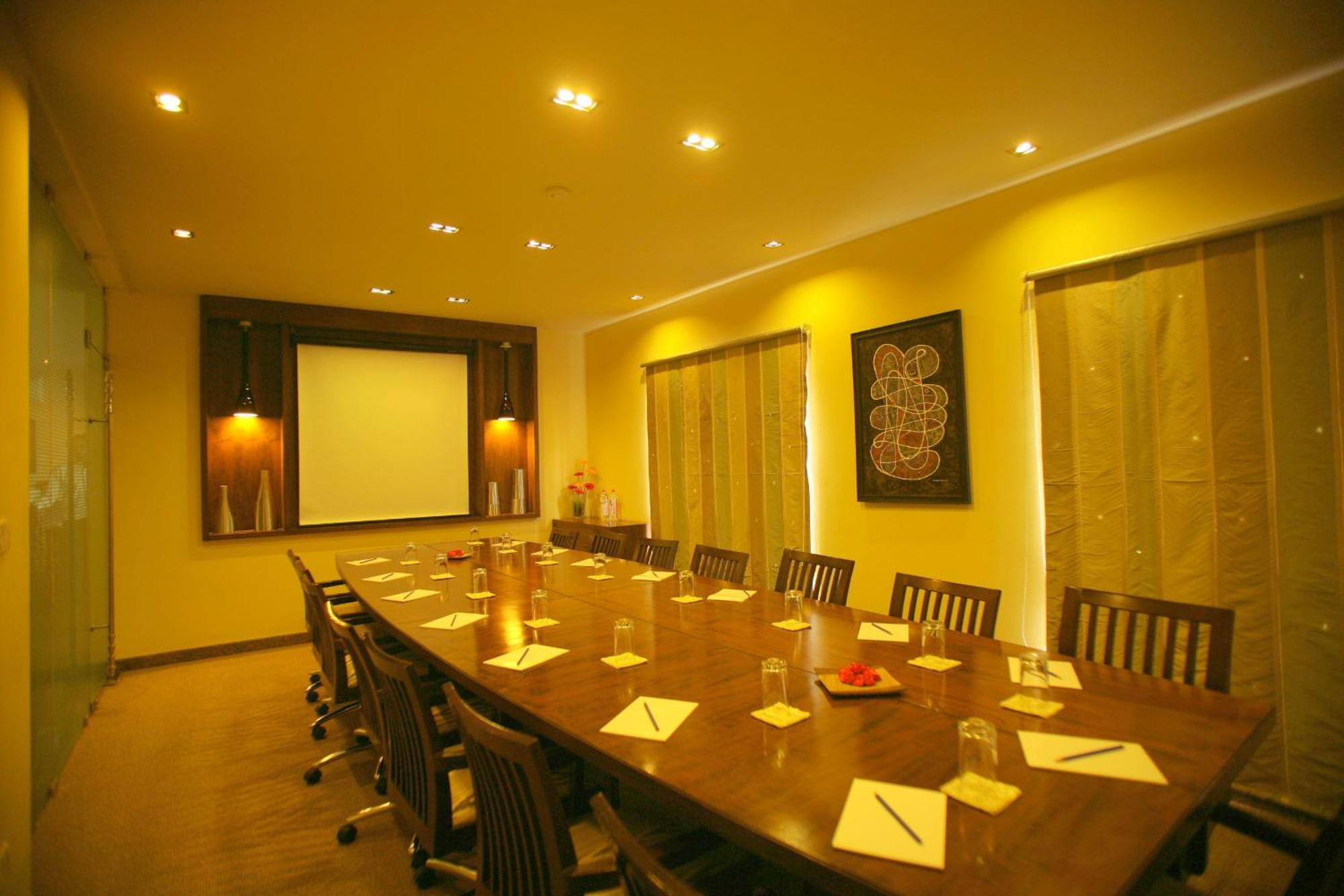 Justa Indiranagar Aparthotel Бангалор Екстериор снимка