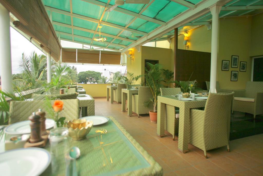 Justa Indiranagar Aparthotel Бангалор Екстериор снимка