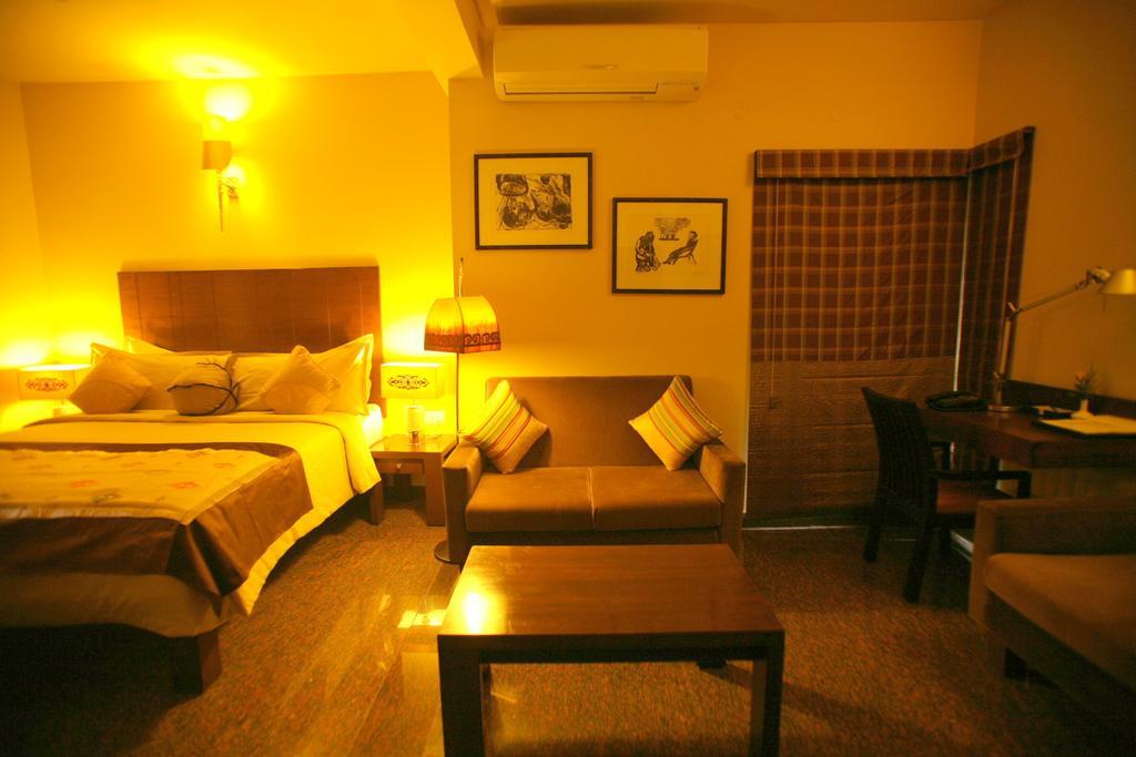 Justa Indiranagar Aparthotel Бангалор Екстериор снимка
