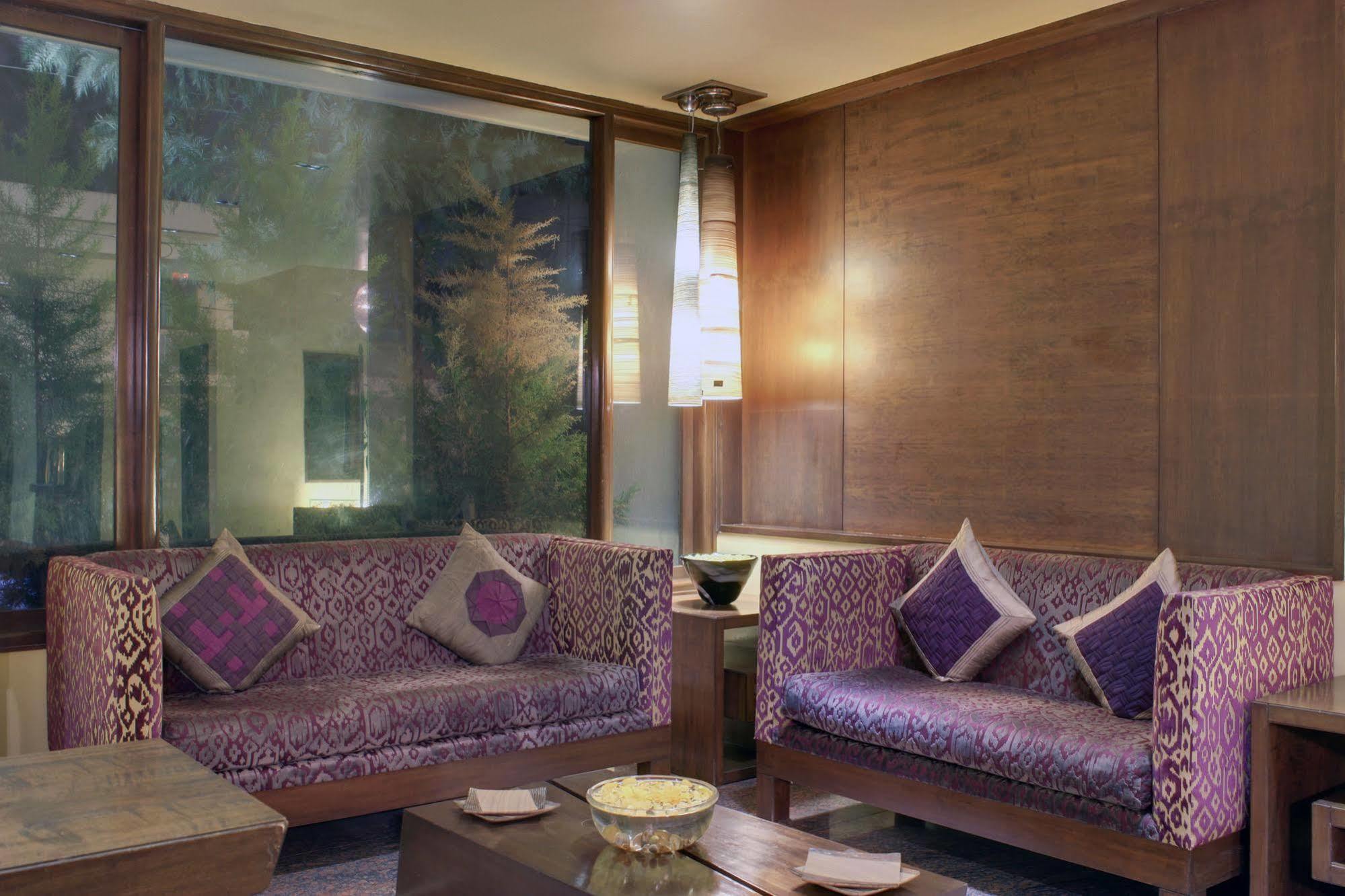 Justa Indiranagar Aparthotel Бангалор Екстериор снимка