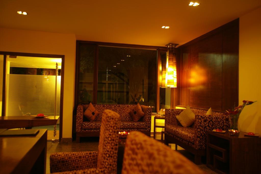 Justa Indiranagar Aparthotel Бангалор Екстериор снимка